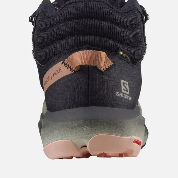 BNWT Salomon Women's Black, Peach and Cream Hiking Shoes Size 7.5 - Picture 2 of 3